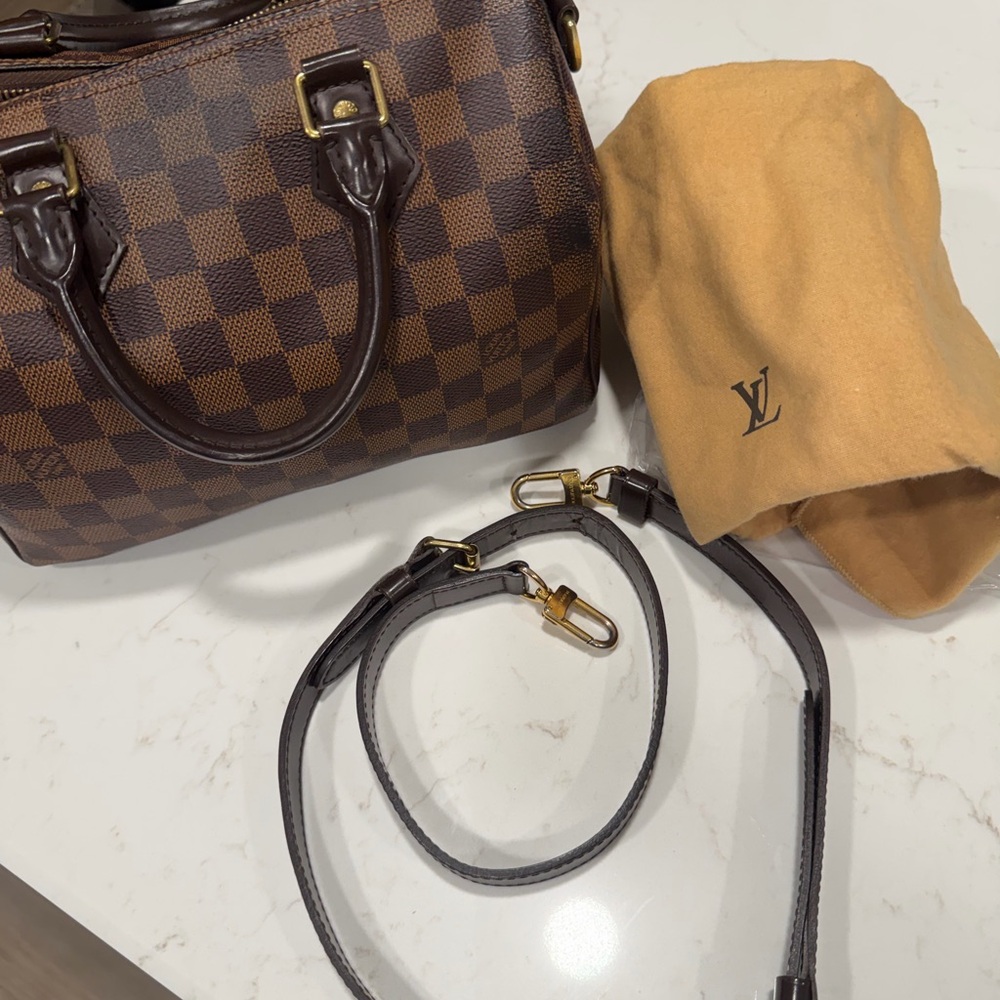 👜 AUTHENTIC Damier Ebene Speedy Bandouliere  w/ Strap and DustBag✨